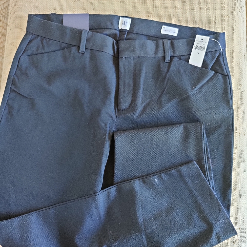 NWT Black GAP Sig. Skinny Stretch Mid-Rise Pants